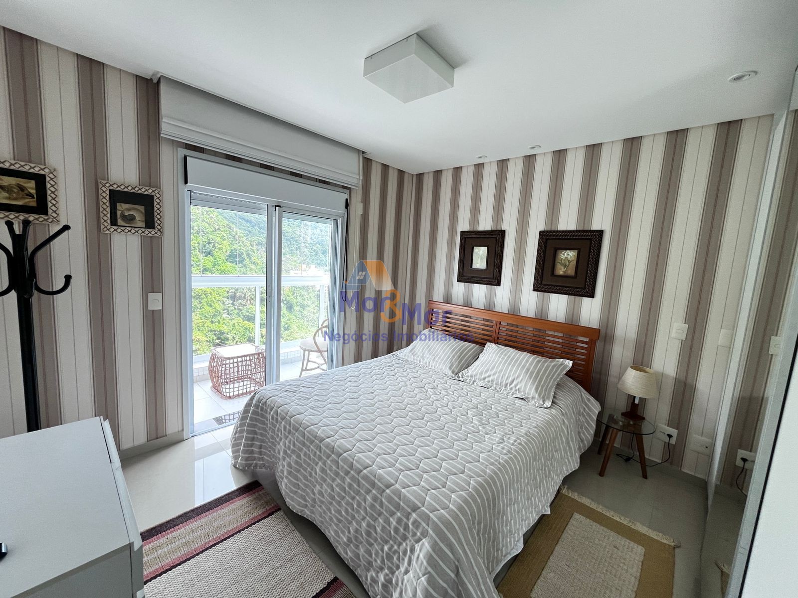 Apartamento Frente ao Mar, Praia da Enseada - GUARUJÁ - SP