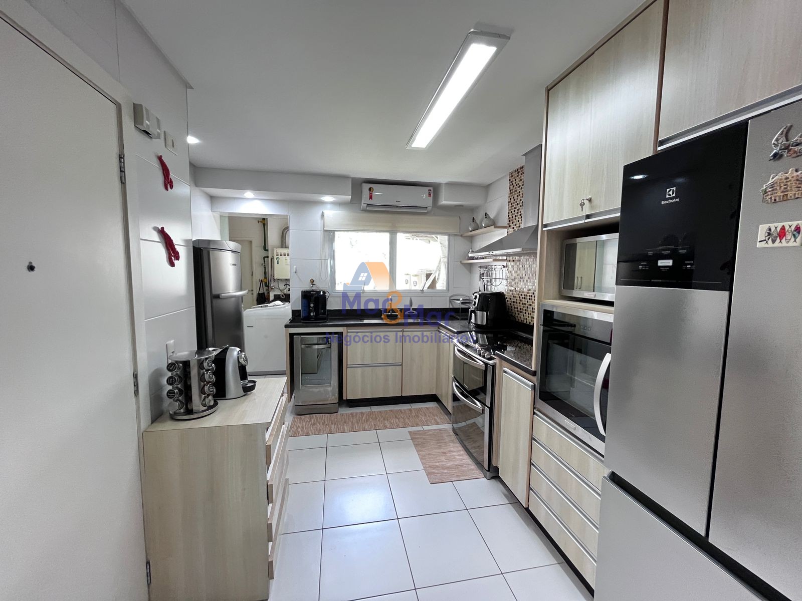Apartamento Frente ao Mar, Praia da Enseada - GUARUJÁ - SP