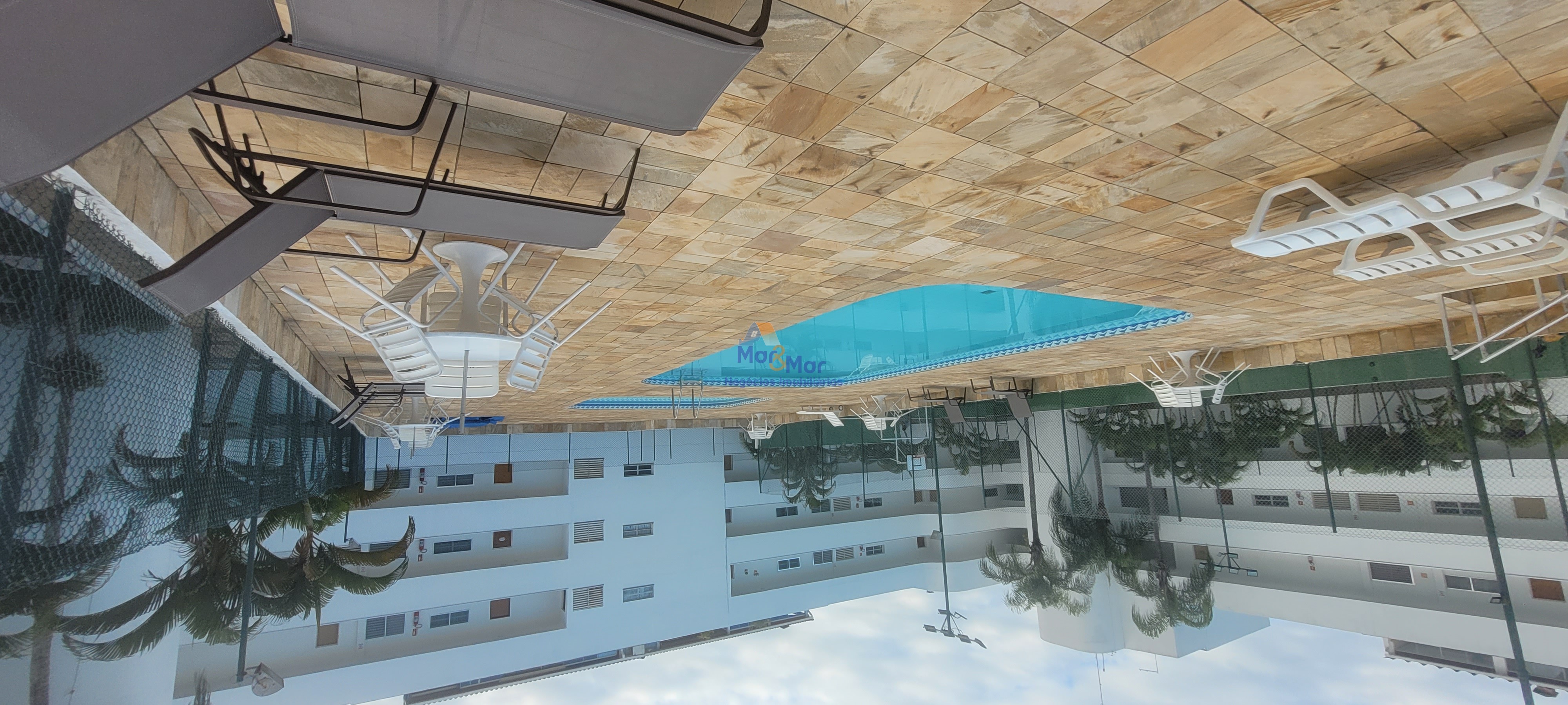Apartamento à Venda na Praia da Enseada!