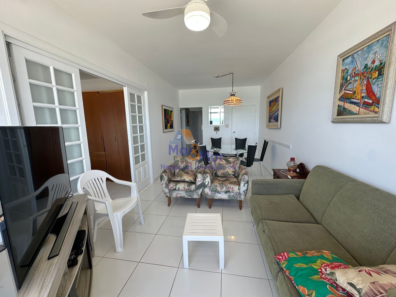 Apartamento Frente ao Mar, Praia Pitangueiras, Guarujá - SP