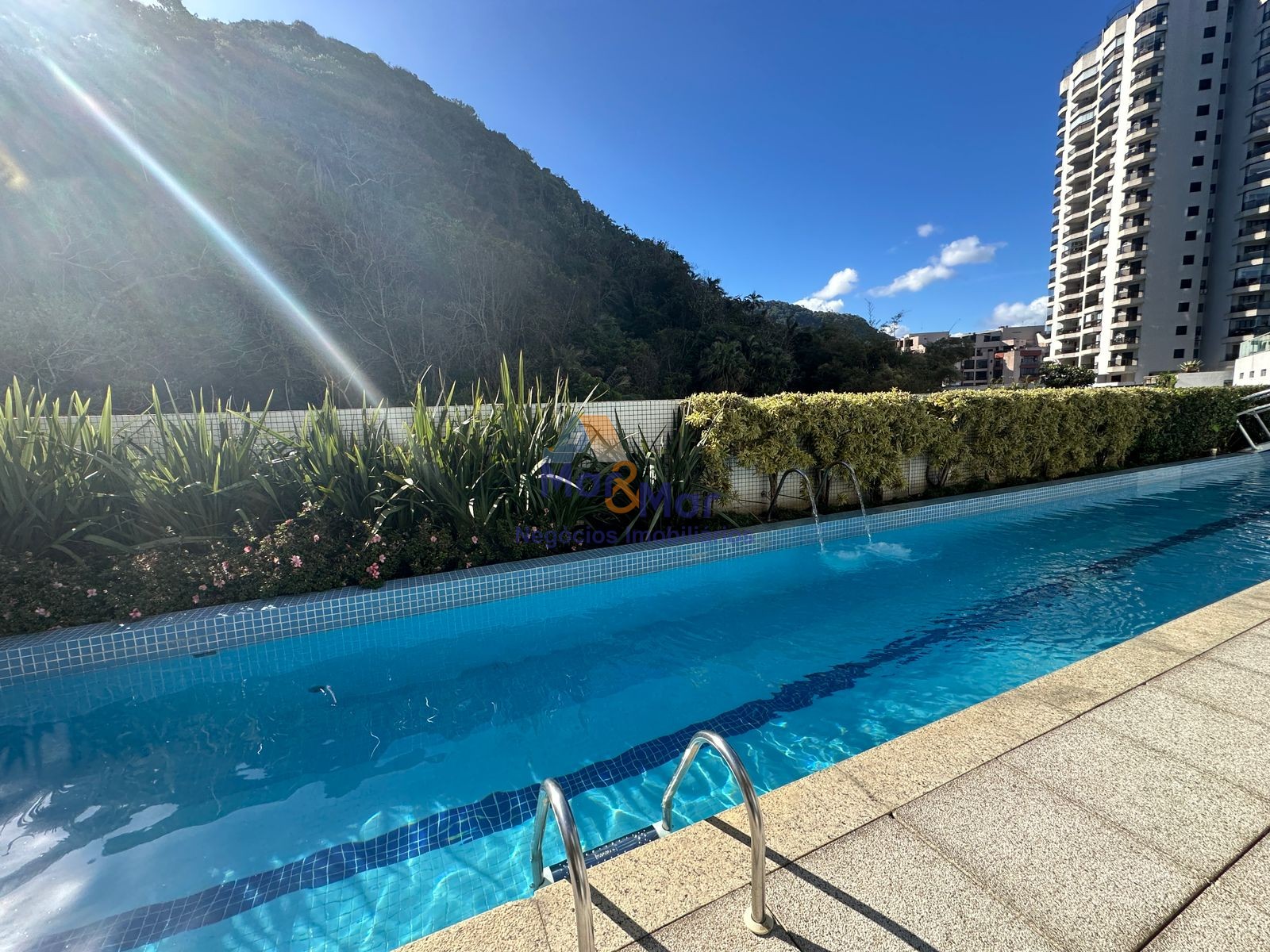 Apartamento Frente ao Mar, Praia da Enseada, Guarujá - SP