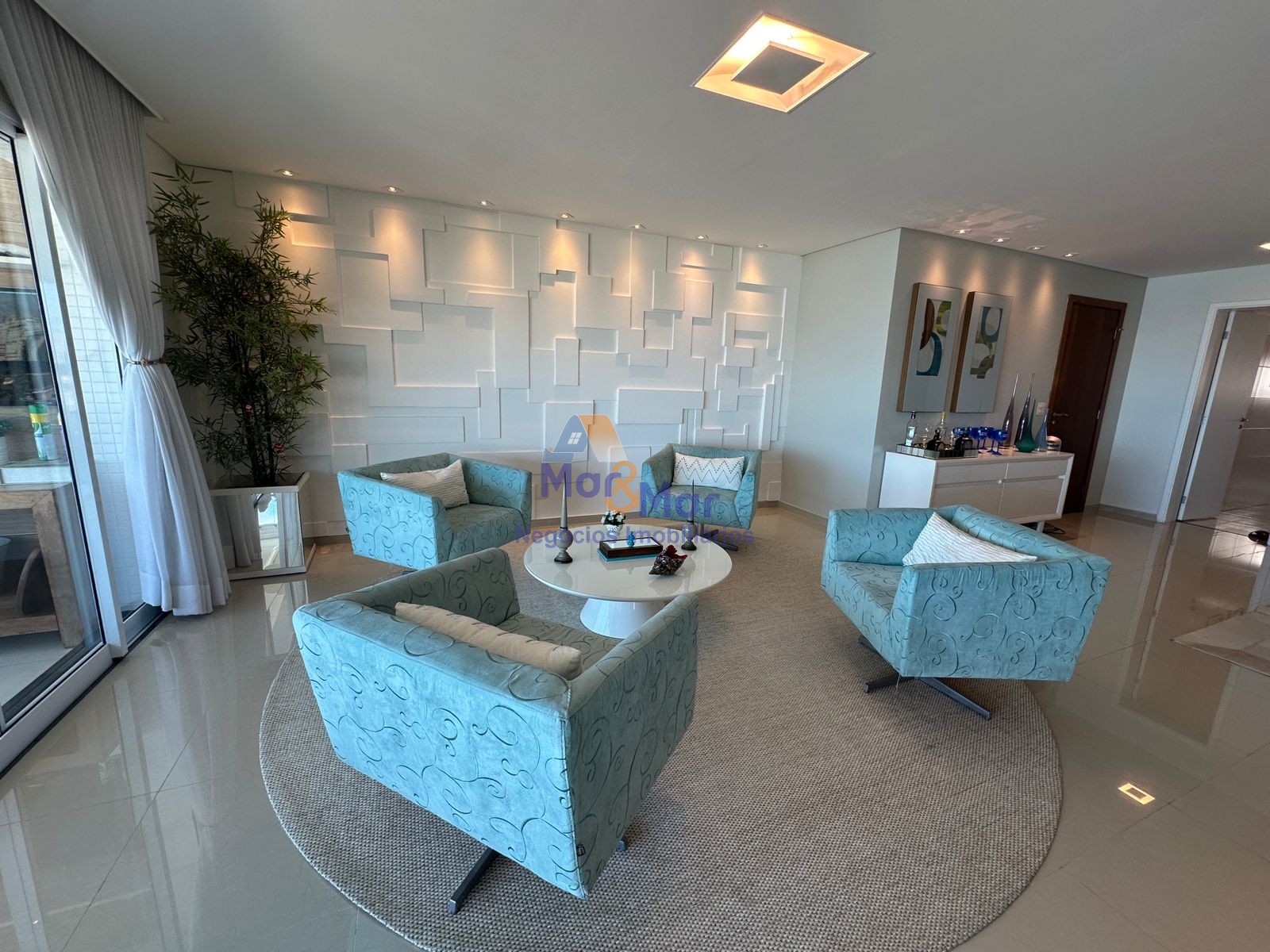Apartamento Frente ao Mar, Praia da Enseada, Guarujá - SP