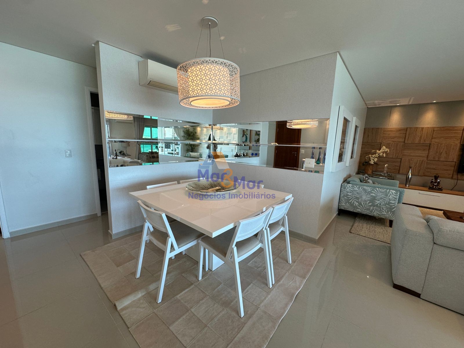 Apartamento Frente ao Mar, Praia da Enseada, Guarujá - SP