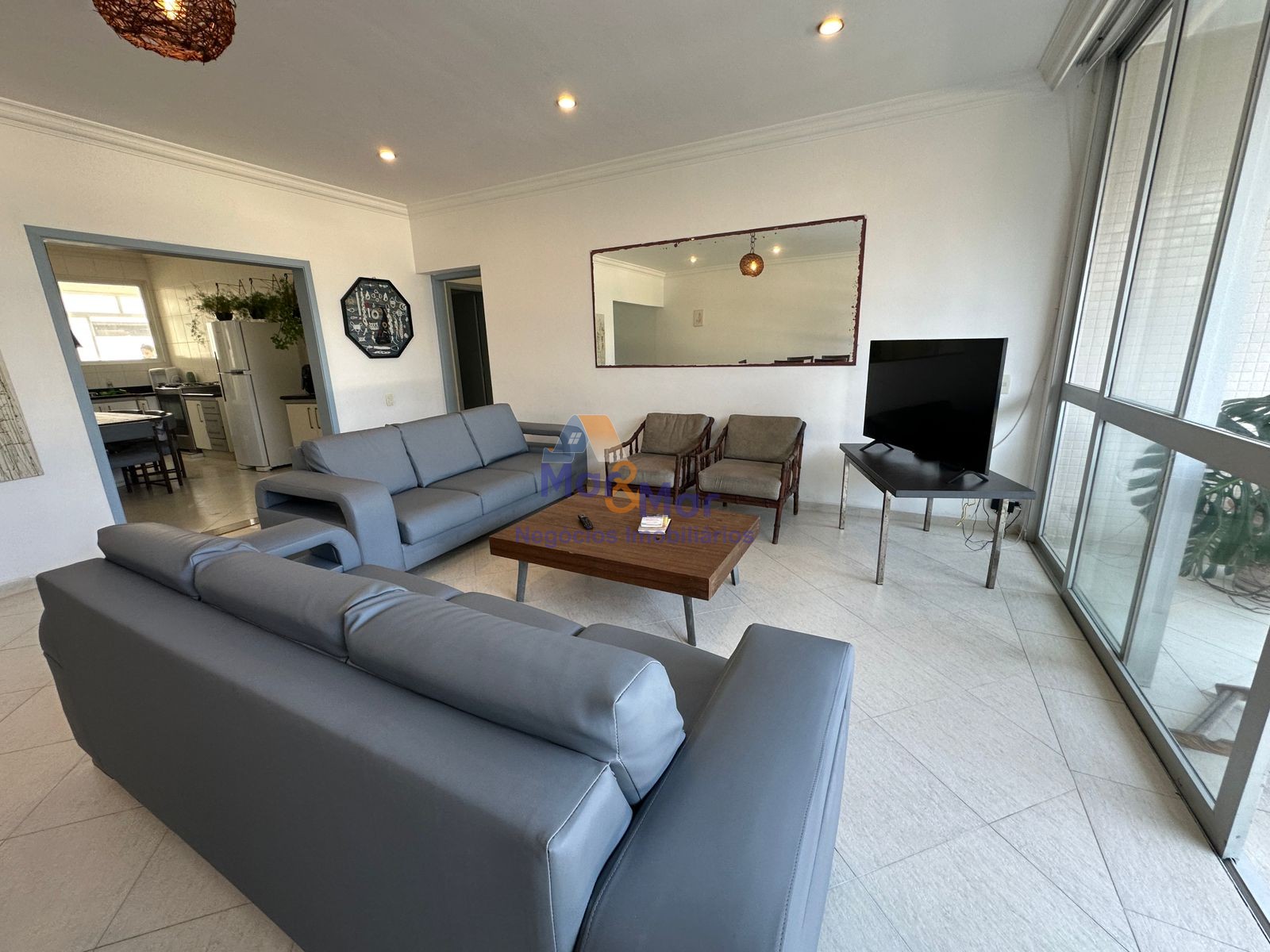 Apartamento Frente ao Mar, Pitangueiras, Guarujá - SP